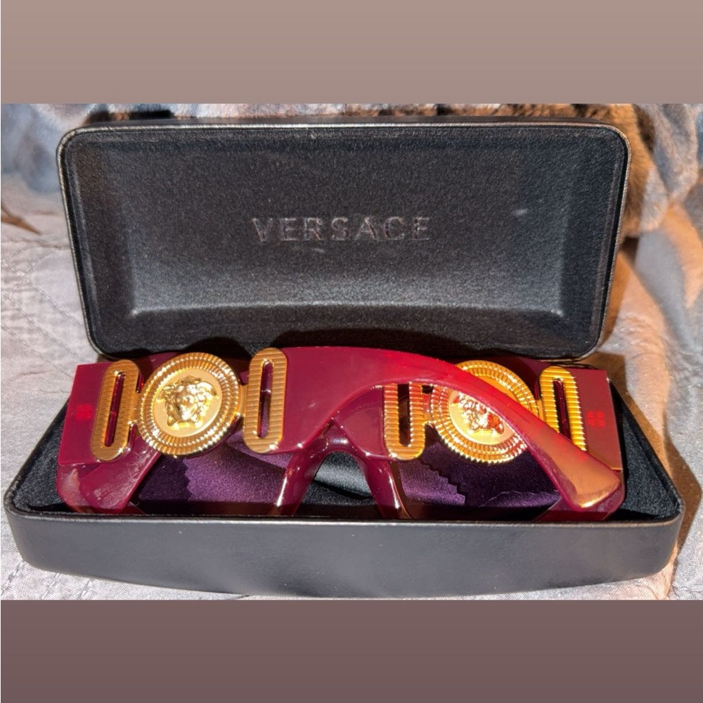 Versace Women's Bold Pink Sunglasses - Picture 4 of 5